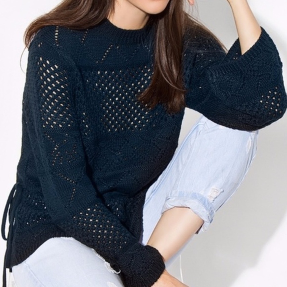 Bella Sweater  🎉4x Host Pick